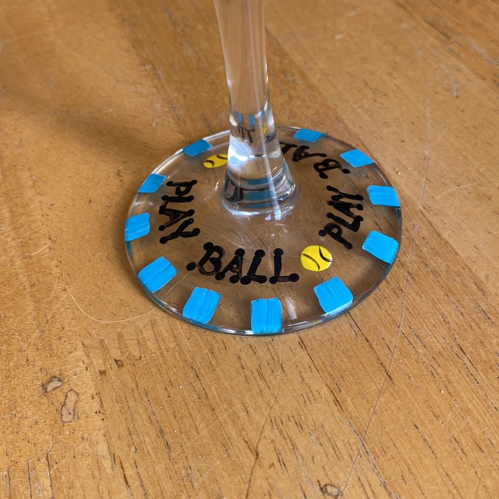 1 hand painted golden retriever wine glass dog lovers - Picture 2 of 2
